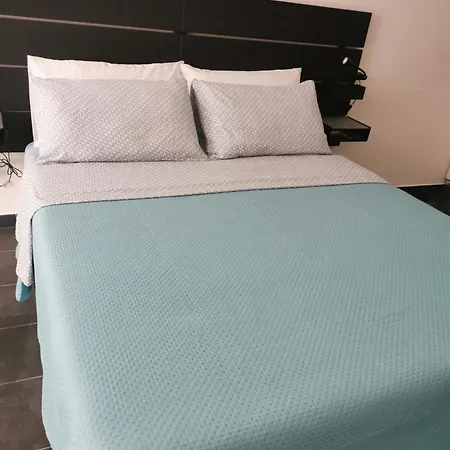 Grimaldi Semesterbostad *