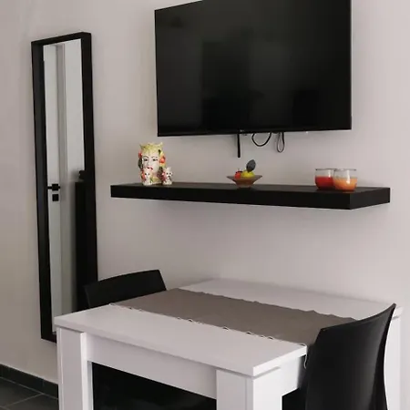 Semesterbostad Grimaldi *